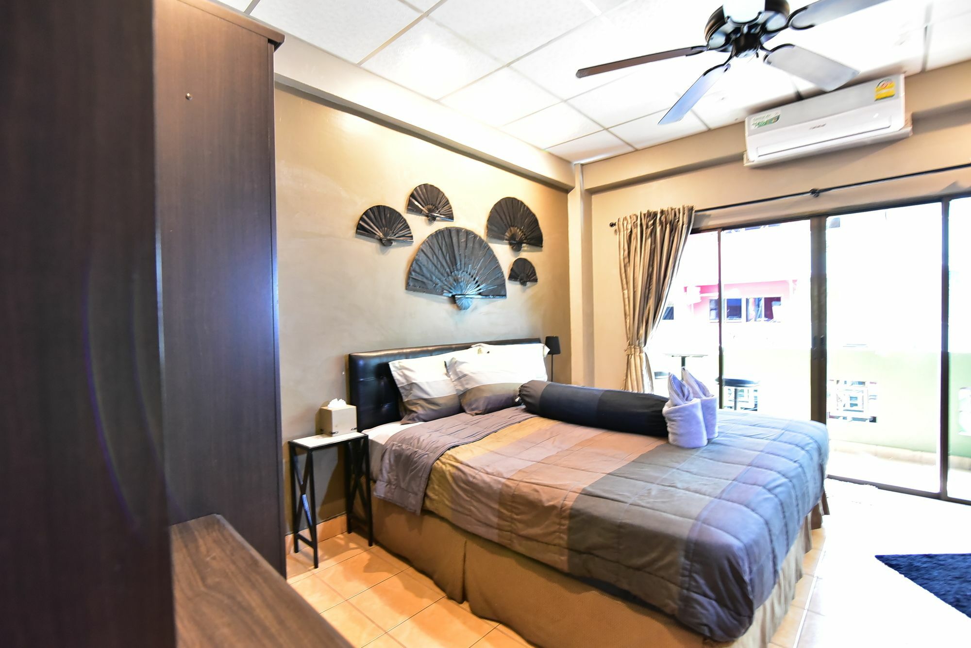 The Golf Club Pattaya Hotel Luaran gambar